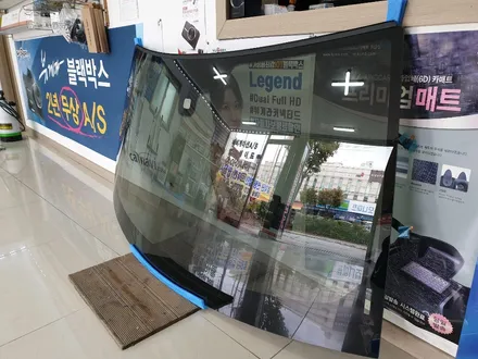 청주 레인지로버 앞유리썬팅 유리교체 열차단썬팅 블랙박스 / 청주, 세종, 천안