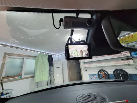청주 현대 아이오닉5 열차단썬팅 애니가드 반사썬팅 청주반사썬팅 블랙박스 뷰게라레전드 64기가 청주블랙박스 / 청주, 세종, 천안