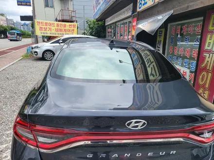청주 그랜져ig 열차단반사썬팅 애니가드 AP80 전체시공 청주열차단썬팅 전문 청주반사썬팅 영운동반사썬팅 / 청주, 세종, 천안