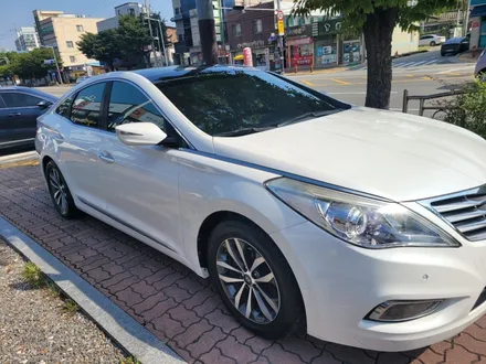청주 그랜져hg 카나로 안드로이드올인원네비게이션 청주안드로이드올인원 청주반사썬팅 애니가드 반사썬팅 전체시공 후방카메라교체 / 청주, 세종, 천안