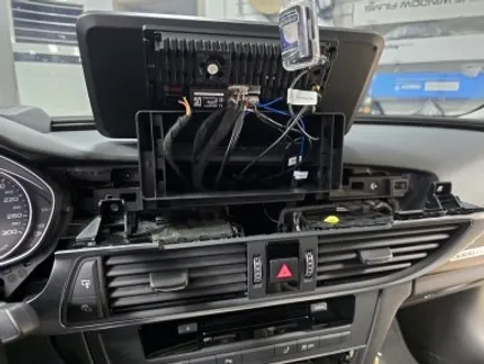 청주아우디A7 타샵에서안드로이드 올인원설치후 순정네비게이션GPS,안드로이드GPS도, 심지어폰GPS까지 안터집니다.아우디GPS수신불량해결 / 청주, 세종, 천안