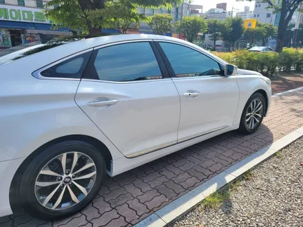 청주 그랜져hg 카나로 안드로이드올인원네비게이션 청주안드로이드올인원 청주반사썬팅 애니가드 반사썬팅 전체시공 후방카메라교체 / 청주, 세종, 천안
