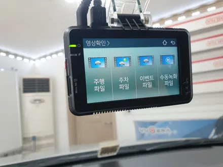 청주 기아K5 2채널블랙박스 뷰게라 레전드 64기가 장착 영운동블랙박스 영운동열차단썬팅 청주 안드로이드올인원 / 청주, 세종, 천안