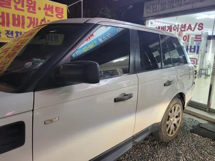 청주 랜드로버스포츠 구형 열차단썬팅 애니가드 AP1050 청주수입차열차단썬팅 네비게이션 블랙박스 청주카스톨 / 청주, 세종, 천안