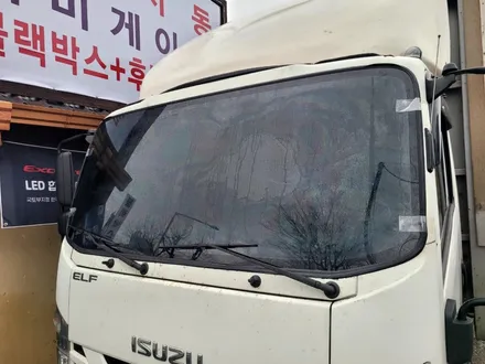 평택에서 방문 [이스즈앨프 화물차] 전면유리교환 전면썬팅시공 차량탁송 청주열차단썬팅 유리교환 #청주전면썬팅#청주차유리#청주유리교환 / 청주, 세종, 천안