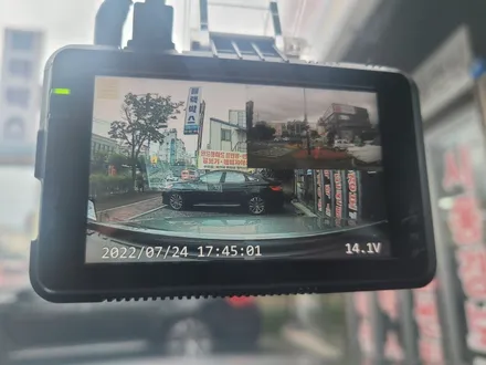 청주 제네시스 BH 뷰게라 블랙박스 레전드 64기가 열차단썬팅 애니가드반사썬팅 전후방카메라 교체 안드로이드올인원 장착 청주카스톨 / 청주, 세종, 천안