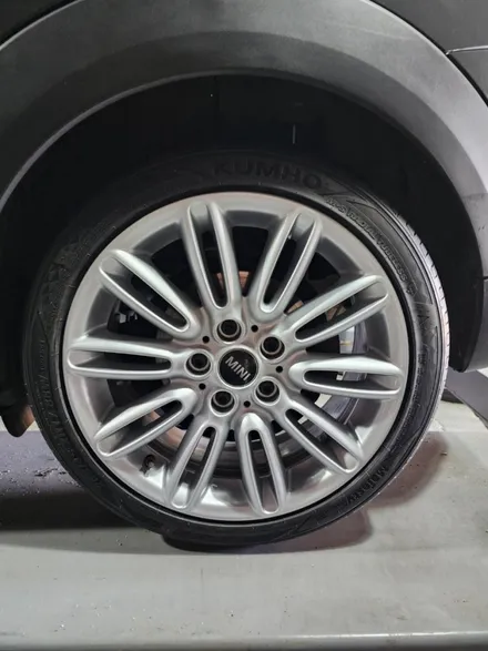 광주타이어 휠복원 첨단휠복원 BMW미니쿠퍼 18인치 도장휠복원 / 광주 광산구