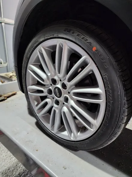 광주타이어 휠복원 첨단휠복원 BMW미니쿠퍼 18인치 도장휠복원 / 광주 광산구
