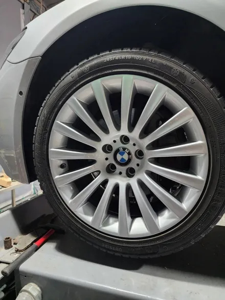 광주 휠복원 휠타이어 첨단휠복원BMW7시리즈 순정 19인치 도장휠복원 / 광주 광산구