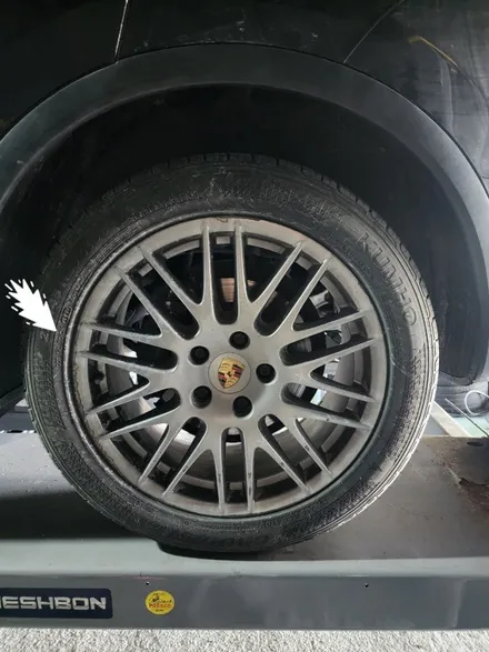 광주휠복원 휠수리 첨단휠복원광주점 포르쉐 Cayenne S 20인치 도장휠복원 / 광주 광산구