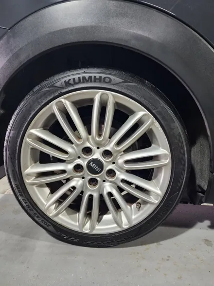 광주타이어 휠복원 첨단휠복원 BMW미니쿠퍼 18인치 도장휠복원 / 광주 광산구