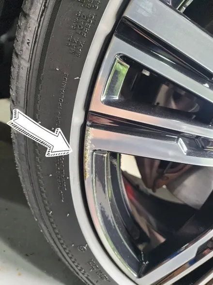 광주 휠복원 타이어교환 첨단휠복원 광주점 BMW7시리즈 21인치 다이아몬드 컷팅휠복원 / 광주 광산구