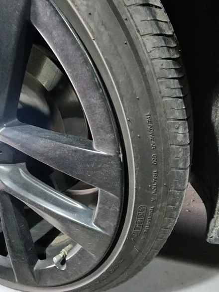 광주휠복원 타이어 첨단휠복원 테슬라 MODEL-S 순정 21인치 블랙유광휠복원 / 광주 광산구