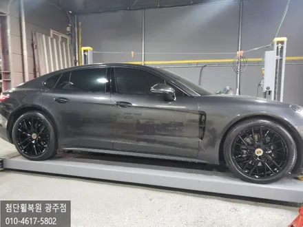 포르쉐 파나메라  순정 21인치 블랙유광복원작업 / 광주 광산구
