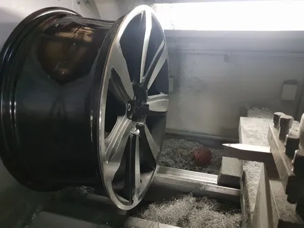 대구자동차휠수리-[벤틀리 순정21인치휠 다이아몬드컷팅 투톤휠 휠복원]휠도색, 대구 자동차 휠 / 대구 동구 동호동