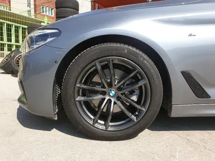 대구 휠복원-[신형BMW5 순정G30휠 고스트크롬 색상 휠도색]휠수리, 대구 자동차 휠 / 대구 동구 동호동