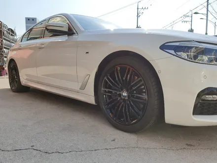 대구휠도색-[BMW530i 순정휠 블랙유광 색상 휠복원]휠수리/대구 자동차 휠 / 대구 동구 동호동