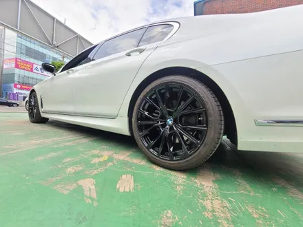 대구 휠도색-[신형 BMW 750LI 순정휠 블랙유광 색상 휠수리]휠복원/대구 자동차 휠 / 대구 동구 동호동