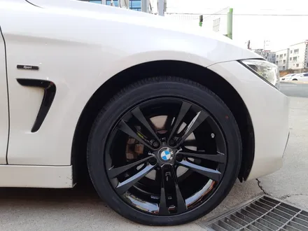 대구휠도색[BMW420D 그란쿠페 18인치 순정휠 블랙유광 색상 휠복원]휠수리, 대구 자동차 휠 / 대구 동구 동호동