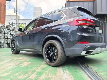 대구자동차휠도색-[BMW X5 순정휠 블랙유광 색상 휠복원]휠수리/대구 자동차 휠 / 대구 동구 동호동