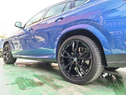 대구 자동차 휠도색-[BMW X6 순정휠 블랙유광 색상 휠복원]휠수리/휠도색/대구 자동차 휠 / 대구 동구 동호동