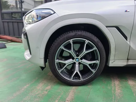 대구휠도색-[신형 BMW X6 순정휠 다이아몬드컷팅 휠수리]휠복원/대구 자동차 휠 / 대구 동구 동호동