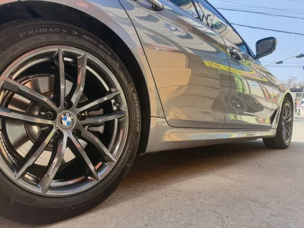 대구 휠복원-[신형BMW5 순정G30휠 고스트크롬 색상 휠도색]휠수리, 대구 자동차 휠 / 대구 동구 동호동
