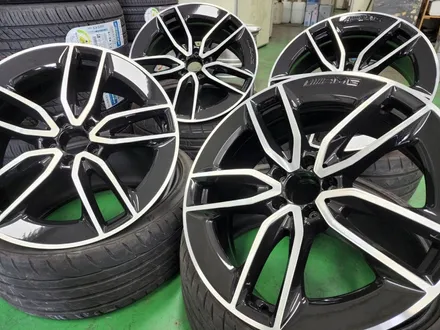대구자동차휠복원-[벤츠E53AMG 순정휠 블랙유광색상 다이아몬드컷팅 투톤휠 휠복원]휠수리/휠도색/대구자동차휠 / 대구 동구 동호동