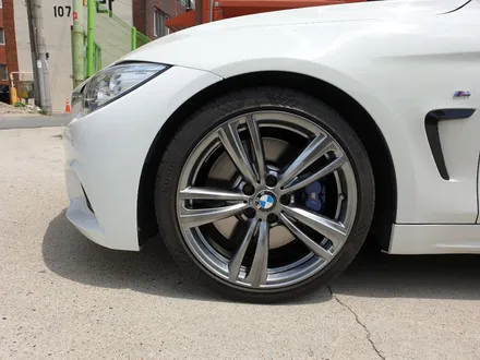 대구자동차휠도색-[BMW 4쿠페 순정휠 고스트크롬 색상 휠복원]휠수리/대구자동차휠 / 대구 동구 동호동