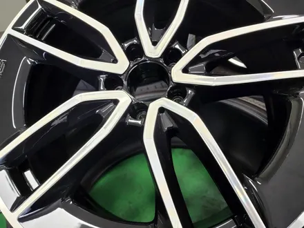 대구자동차휠복원-[벤츠E53AMG 순정휠 블랙유광색상 다이아몬드컷팅 투톤휠 휠복원]휠수리/휠도색/대구자동차휠 / 대구 동구 동호동
