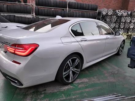 대구 휠복원-[BMW7시리즈 순정휠 다이아몬드컷팅 휠수리]휠도색/대구 자동차 휠 / 대구 동구 동호동