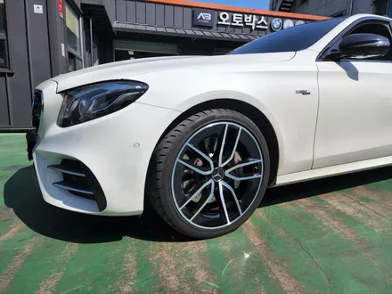대구자동차휠복원-[벤츠E53AMG 순정휠 블랙유광색상 다이아몬드컷팅 투톤휠 휠복원]휠수리/휠도색/대구자동차휠 / 대구 동구 동호동