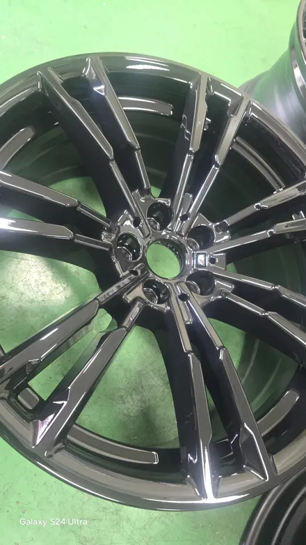 대구 자동차 휠복원 휠도색 휠수리 - [BMW M5 순정 20인치 블랙유광 휠복원] 대구 자동차 휠 / 대구 동구 동호동