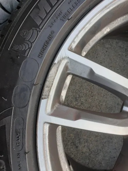 대구 휠복원-[신형BMW5 순정G30휠 고스트크롬 색상 휠도색]휠수리, 대구 자동차 휠 / 대구 동구 동호동