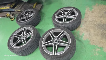 대구 자동차 휠복원 휠도색 휠수리 - [메르세데스 벤츠 CLS 400d 순정 19인치 블랙유광 휠복원] 대구 자동차 휠 / 대구 동구 동호동