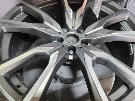 대구휠수리-[BMW X7 순정 다이아몬드컷팅휠 휠복원]휠도색/대구 자동차 휠 / 대구 동구 동호동