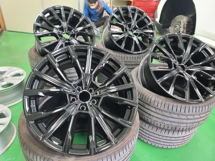 대구 휠도색-[신형 BMW 750LI 순정휠 블랙유광 색상 휠수리]휠복원/대구 자동차 휠 / 대구 동구 동호동