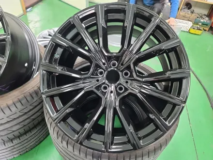 대구 휠도색-[신형 BMW 750LI 순정휠 블랙유광 색상 휠수리]휠복원/대구 자동차 휠 / 대구 동구 동호동