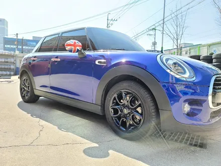 대구휠수리-[BMW 미니 순정휠 블랙유광 색상 휠도색]휠복원/대구 자동차 휠 / 대구 동구 동호동