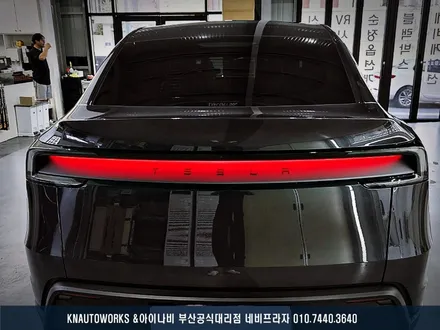 테슬라 모델Y 유리막 코팅, 유리 발수 코팅, 타이어 코팅 작업 / 부산 금정구 부곡동