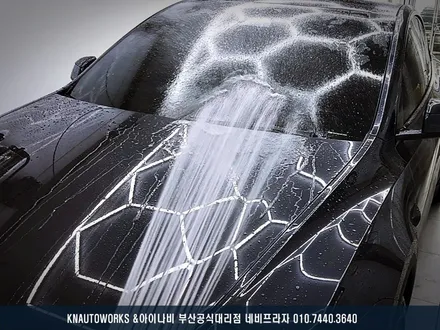 테슬라 모델Y 유리막 코팅, 유리 발수 코팅, 타이어 코팅 작업 / 부산 금정구 부곡동
