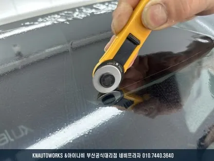 부산 테슬라 모델Y 주니퍼 신차패키지, 테라룩스 IR 썬팅, 유리막 코팅, PPF 필름 시공, 피톤치드 향균 탈취! / 부산 금정구 부곡동