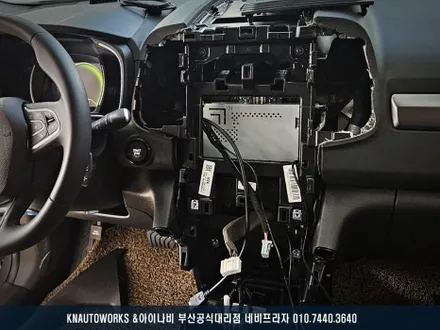 QM6 자동차 팅크웨어 아이나비 M3000 네비게이션 매립 작업 / 부산 금정구 부곡동