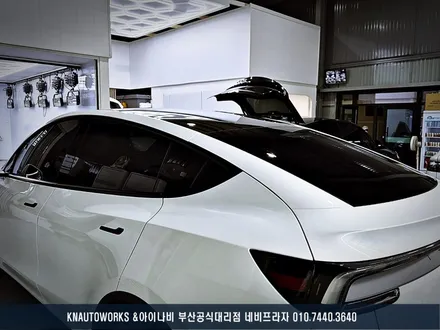 테슬라 모델Y 레이노 F95 신차 윈도 틴팅, 전면 27% 측후면 12% 완벽한 썬팅 농도 조합 / 부산 금정구 부곡동