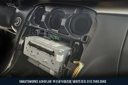 벤츠C200 이도 S1230A 안드로이드 올인원 네비게이션에 후방카메라까지 매립 / 부산 금정구 부곡동