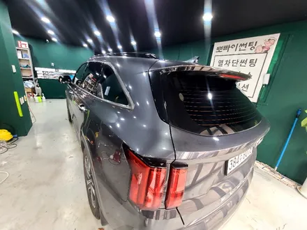 [자동차썬팅]부천상동썬팅 뽀빠이썬팅 로얄시리즈썬팅 쏘렌토 비반사필름 열차단 로얄901  시공!! / 경기 부천