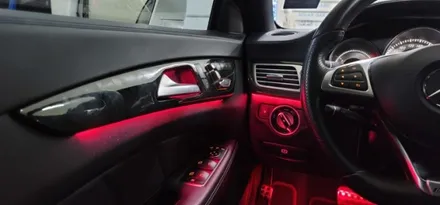 벤츠 CLS63AMG 순정엠비언트 이거 왜이래? 구형차는 신형차처럼 색상 여러개로 못바꿋나?? / 대구,구미