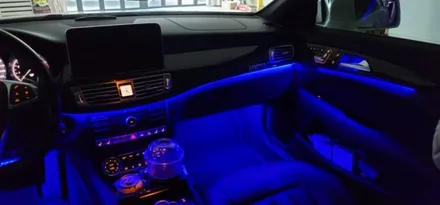 벤츠 CLS63AMG 순정엠비언트 이거 왜이래? 구형차는 신형차처럼 색상 여러개로 못바꿋나?? / 대구,구미