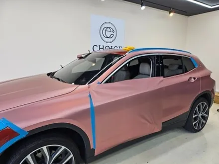 [BMW X2] 김해 초이스랩 bmw x2 사틴크롬 로즈골드 전체랩핑 / 김해시 진영읍