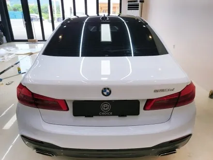 [bmw 520d] 김해 초이스랩 보험처리 및 전체 랩핑 제거 후 전체 고광택 화이트 랩핑 시공 / 김해시 진영읍